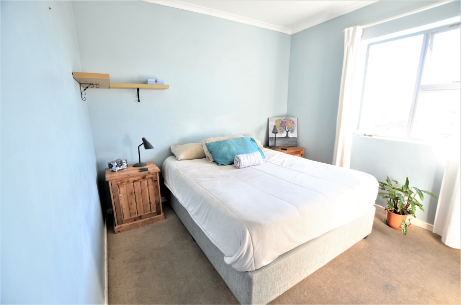 2 Bedroom Property for Sale in Gordons Bay Central Western Cape
